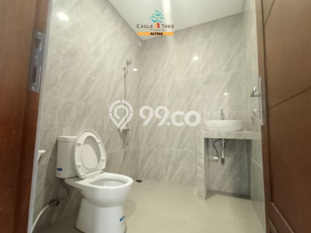 Rumah Mewah LB 330m2 Siap Huni Desain Elegan di Bintaro, Tangerang Selatan Rumah Mewah LB 330m2 Siap Huni Desain Elegan di Bintaro, Tangerang Selatan