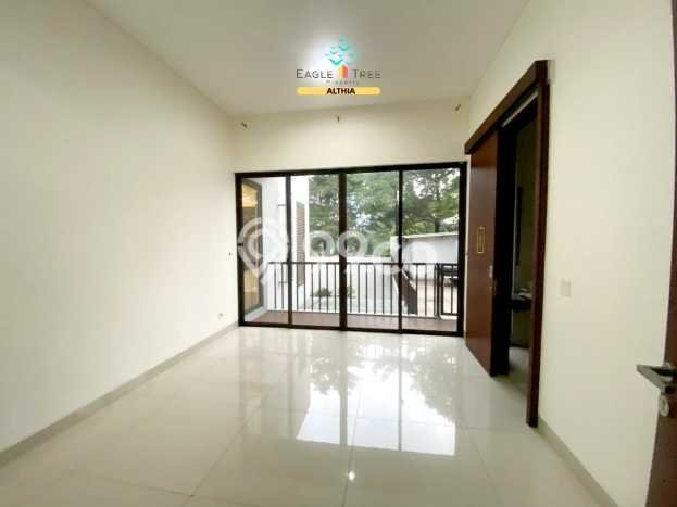 Sewa Rumah Murah di BSD De Park Tangerang dengan 4 KT Sewa Rumah Murah di BSD De Park Tangerang dengan 4 KT