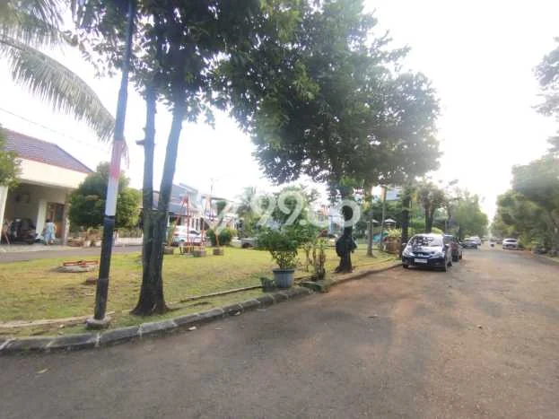 Disewakan! Rumah 3 Kamar Tidur &
1 Kamar Mandi di Graha Raya Bintaro, Tangerang Selatan Disewakan! Rumah 3 Kamar Tidur &
1 Kamar Mandi di Graha Raya Bintaro, Tangerang Selatan