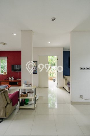 Rumah Luxury Modern Tanpa Renovasi di BSD City Tangerang Rumah Luxury Modern Tanpa Renovasi di BSD City Tangerang