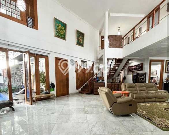 For Sale! Luxury House LT 420m2 Desain Modern di Sektor 9-Bintaro For Sale! Luxury House LT 420m2 Desain Modern di Sektor 9-Bintaro