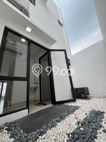 Lokasi Strategis! Dijual Ruko Bisnis di Cinere, Depok Kondisi Baik Lokasi Strategis! Dijual Ruko Bisnis di Cinere, Depok Kondisi Baik