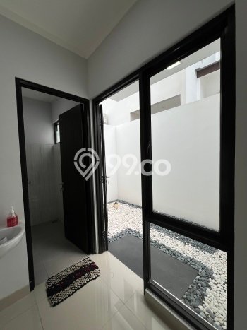 Lokasi Strategis! Dijual Ruko Bisnis di Cinere, Depok Kondisi Baik Lokasi Strategis! Dijual Ruko Bisnis di Cinere, Depok Kondisi Baik