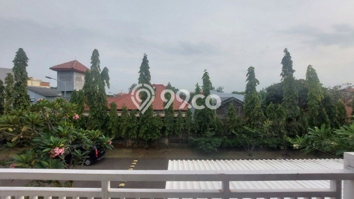 Rumah Berkualitas dengan 5 Kamar Tidur di Lingkungan Asri Summarecon Bekasi, Bekasi Rumah Berkualitas dengan 5 Kamar Tidur di Lingkungan Asri Summarecon Bekasi, Bekasi