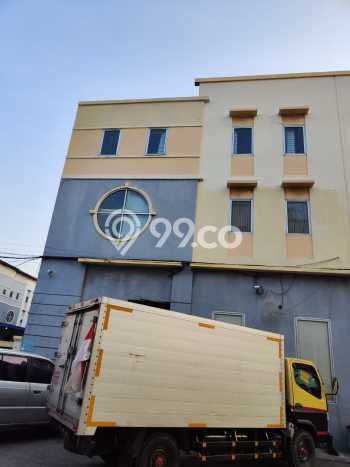 AREA KOMERSIAL! Gudang For Rent Kawasan , Luas 300m2m², Jalan Utama, Siap Bisnis AREA KOMERSIAL! Gudang For Rent Kawasan , Luas 300m2m², Jalan Utama, Siap Bisnis