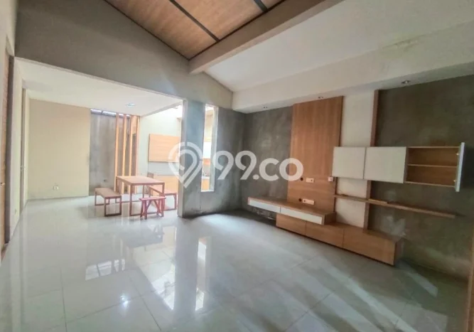 Lokasi terbaik! Rumah siap pakai dikontrakkan di Bojongloa Kidul LB 150m2 Lokasi terbaik! Rumah siap pakai dikontrakkan di Bojongloa Kidul LB 150m2