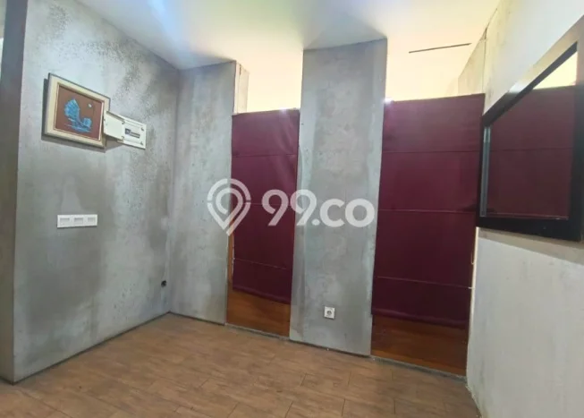 Lokasi terbaik! Rumah siap pakai dikontrakkan di Bojongloa Kidul LB 150m2 Lokasi terbaik! Rumah siap pakai dikontrakkan di Bojongloa Kidul LB 150m2