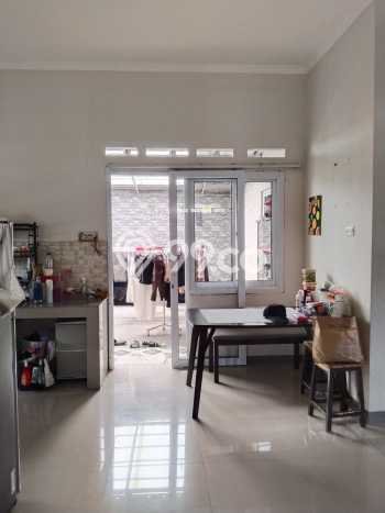 Rumah Modern Cantik 0 Kamar Bisa Langsung Pindah di Ciomas Rumah Modern Cantik 0 Kamar Bisa Langsung Pindah di Ciomas
