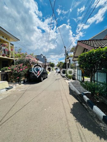 Rumah Modern 3 Kamar LT 177m2 di Cimanggu Rumah Modern 3 Kamar LT 177m2 di Cimanggu