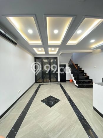 Siap Huni Rumah Mewah 4 Kamar di Jagakarsa Dekat ke Mana Pun Siap Huni Rumah Mewah 4 Kamar di Jagakarsa Dekat ke Mana Pun