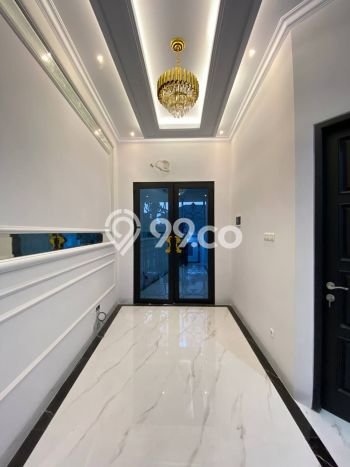 Siap Huni Rumah Mewah 4 Kamar di Jagakarsa Dekat ke Mana Pun Siap Huni Rumah Mewah 4 Kamar di Jagakarsa Dekat ke Mana Pun