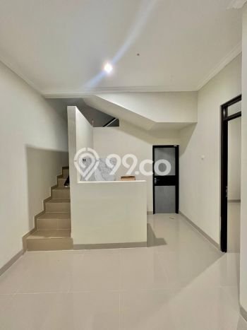 Rumah Strategis Modern Lb 84m2 di Jagakarsa, Jakarta Selatan Rumah Strategis Modern Lb 84m2 di Jagakarsa, Jakarta Selatan