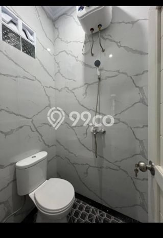 Rumah Modern Cantik 4 KT Bisa Langsung Pindah di Cilandak Rumah Modern Cantik 4 KT Bisa Langsung Pindah di Cilandak