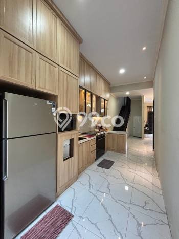 Rumah Modern Cantik 4 KT Bisa Langsung Pindah di Jagakarsa Rumah Modern Cantik 4 KT Bisa Langsung Pindah di Jagakarsa