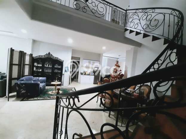 Rumah Luxury Modern Tanpa Renovasi di Jati Padang Jakarta Selatan Rumah Luxury Modern Tanpa Renovasi di Jati Padang Jakarta Selatan