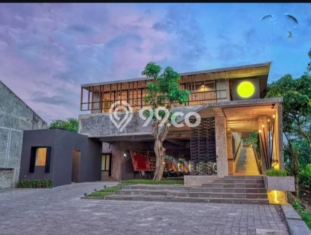 Unit Komersial Dijual di Ngaglik Sleman 968m2 Unit Komersial Dijual di Ngaglik Sleman 968m2