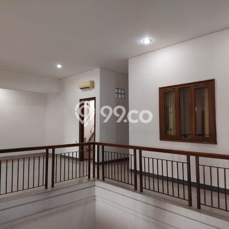 Rumah Bagus Siap Pakai Di Semarang Tengah Luas 520m2 Lokasi Strategis Rumah Bagus Siap Pakai Di Semarang Tengah Luas 520m2 Lokasi Strategis