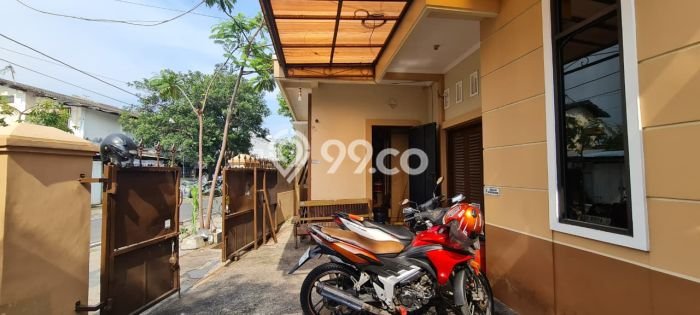 Kost Dijual Lokasi Semarang Barat, Semarang, Spesifikasi 17 Kamar Tidur dan Luas 340m2 Kost Dijual Lokasi Semarang Barat, Semarang, Spesifikasi 17 Kamar Tidur dan Luas 340m2