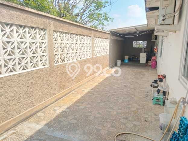 Rumah PREMIUM! area Pedurungan, Semarang, Luas 390m2m² LB 700m2m², HARGA SPESIAL Rumah PREMIUM! area Pedurungan, Semarang, Luas 390m2m² LB 700m2m², HARGA SPESIAL