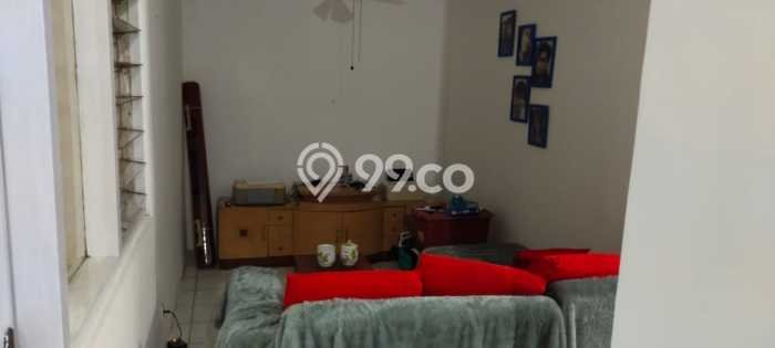 Rumah Nyaman di , Bandung, LT 356m2m² Bangunan 300m2m² Rumah Nyaman di , Bandung, LT 356m2m² Bangunan 300m2m²