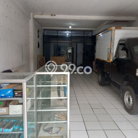 Ruko Dijual di Bandung LT 82m2 & LB 200m2 Lokasi Terbaik! Ruko Dijual di Bandung LT 82m2 & LB 200m2 Lokasi Terbaik!