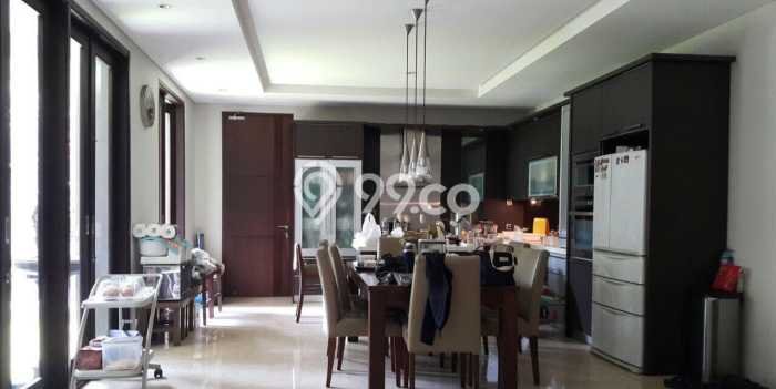 Rumah Elit Modern Tanpa Renovasi di Cipaganti Bandung Rumah Elit Modern Tanpa Renovasi di Cipaganti Bandung
