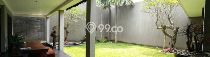 Rumah Elit Modern Tanpa Renovasi di Cipaganti Bandung Rumah Elit Modern Tanpa Renovasi di Cipaganti Bandung