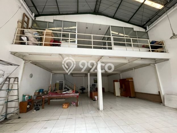 Gudang Bagus Dijual LB 250m2 Lokasi Strategis Bandung Area Cocok untuk Bisnis Gudang Bagus Dijual LB 250m2 Lokasi Strategis Bandung Area Cocok untuk Bisnis