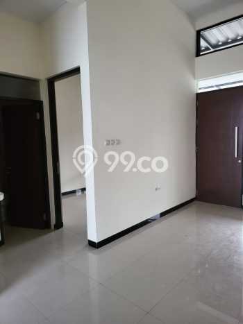 Rumah Minimalis 2 KT di Taman Kopo Indah Bandung Semi Furnished Rumah Minimalis 2 KT di Taman Kopo Indah Bandung Semi Furnished