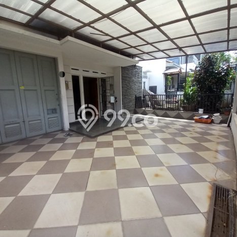 Rumah Asri di Singgasana, 2 KM, Akses Mudah Rumah Asri di Singgasana, 2 KM, Akses Mudah