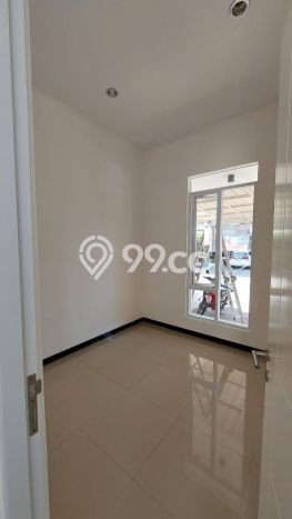 Rumah Premium kawasan Taman Kopo Indah, 2 KT, Lingkungan Tenang, LT 96m² LB 70m² Rumah Premium kawasan Taman Kopo Indah, 2 KT, Lingkungan Tenang, LT 96m² LB 70m²