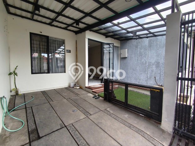 Rumah Modern 1 Kamar LT 90m2 di Taman Kopo Indah Rumah Modern 1 Kamar LT 90m2 di Taman Kopo Indah