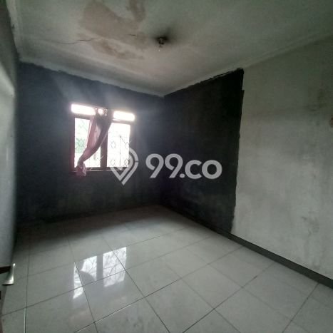 Rumah Strategis di Mekar Wangi, 3 KM, Area Tenang, LT 405m2m² Bangunan 400m2m² Rumah Strategis di Mekar Wangi, 3 KM, Area Tenang, LT 405m2m² Bangunan 400m2m²