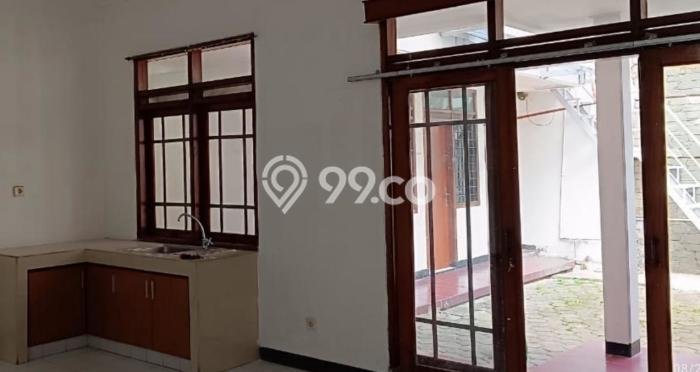Rumah Mewah LB 200m2 Siap Pakai Desain Elegan di Pasteur, Bandung Rumah Mewah LB 200m2 Siap Pakai Desain Elegan di Pasteur, Bandung