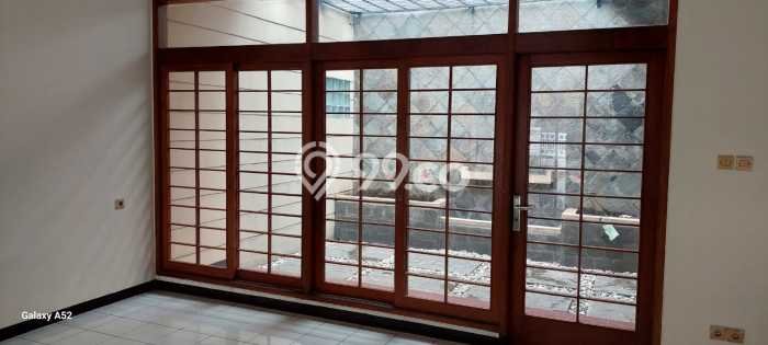 Rumah kawasan Kopo, Akses ke Mall, 3 KT Rumah kawasan Kopo, Akses ke Mall, 3 KT