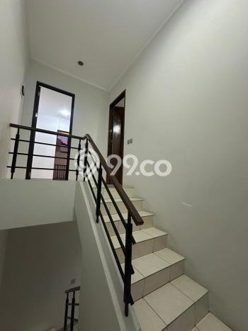 Jarang Ada! Rumah Sewa 3 Kamar Bagus Siap Huni Gading Serpong Jarang Ada! Rumah Sewa 3 Kamar Bagus Siap Huni Gading Serpong