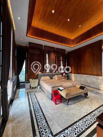 Rumah Elit Modern Tanpa Renovasi di Pantai Mutiara Jakarta Utara Rumah Elit Modern Tanpa Renovasi di Pantai Mutiara Jakarta Utara