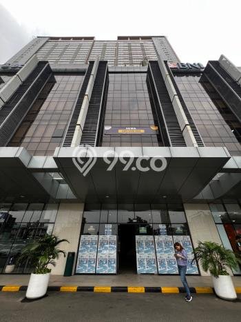 Unit Komersial Disewakan di Thamrin di Area Ramai & Strategis Unit Komersial Disewakan di Thamrin di Area Ramai & Strategis