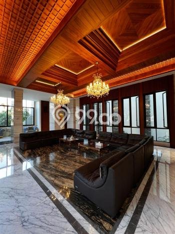 Rumah Elit Modern Tanpa Renovasi di Pantai Mutiara Jakarta Utara Rumah Elit Modern Tanpa Renovasi di Pantai Mutiara Jakarta Utara