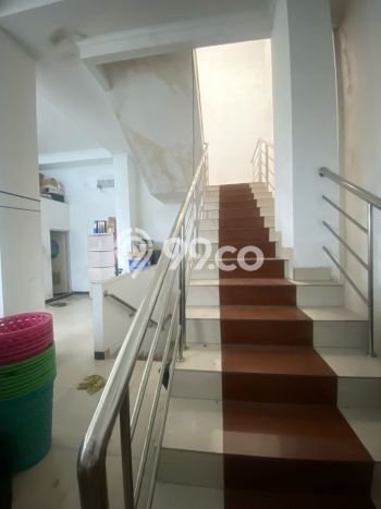 Hunian Mewah LB 228m2 Siap Pakai Desain Elegan di Muara Karang, Jakarta Utara Hunian Mewah LB 228m2 Siap Pakai Desain Elegan di Muara Karang, Jakarta Utara
