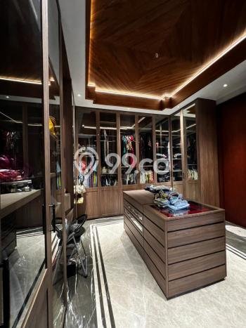 Rumah Elit Modern Tanpa Renovasi di Pantai Mutiara Jakarta Utara Rumah Elit Modern Tanpa Renovasi di Pantai Mutiara Jakarta Utara