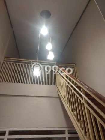 Rumah 2 Lantai Siap Huni di Kopo Permai Ada Balkon Rumah 2 Lantai Siap Huni di Kopo Permai Ada Balkon