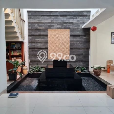 BEST PRICE! Rumah Berkualitas di Moch Toha, LT 306m² LB 450m² BEST PRICE! Rumah Berkualitas di Moch Toha, LT 306m² LB 450m²
