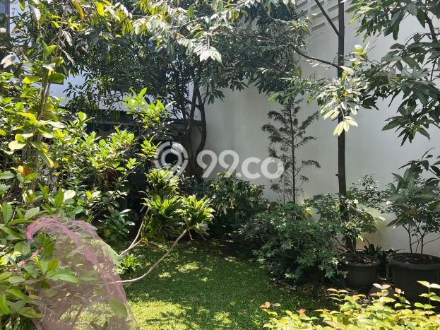 Ready to Use! Premium House LT 300m2 Desain Modern di Buah Batu Ready to Use! Premium House LT 300m2 Desain Modern di Buah Batu