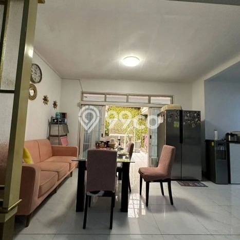 Dijual Cepat Rumah Favorit Siap Huni LB 180m2 di Margahayu, Bandung Dijual Cepat Rumah Favorit Siap Huni LB 180m2 di Margahayu, Bandung