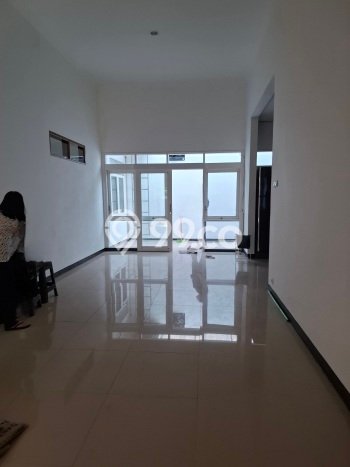 AREA KOMERSIAL! Ruko For Rent di Kopo, Luas 350m2m², Jalan Strategis, Ready Bisnis AREA KOMERSIAL! Ruko For Rent di Kopo, Luas 350m2m², Jalan Strategis, Ready Bisnis