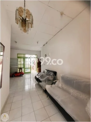 Rumah Luas Asri 3 KT Siap Pakai di Kopo Permai Bandung Rumah Luas Asri 3 KT Siap Pakai di Kopo Permai Bandung