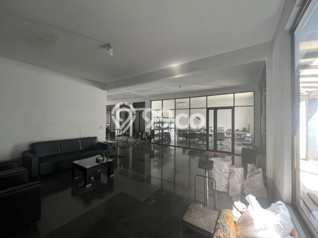 AREA KOMERSIAL! Gudang di Cangkuang, Luas 789m2m², Akses Raya AREA KOMERSIAL! Gudang di Cangkuang, Luas 789m2m², Akses Raya