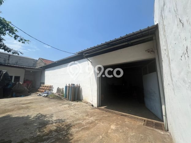 AREA KOMERSIAL! Gudang di Cangkuang, Luas 789m2m², Akses Raya AREA KOMERSIAL! Gudang di Cangkuang, Luas 789m2m², Akses Raya