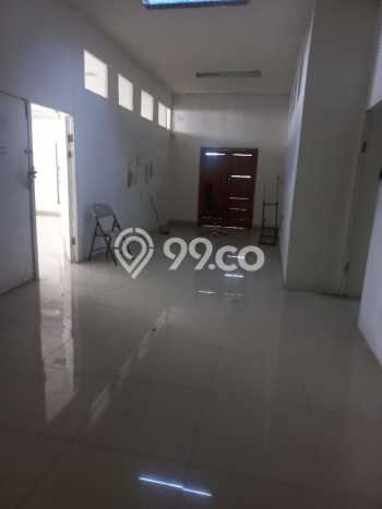Disewakan Gudang di Kopo, Luas 450m2m², Area Ramai Disewakan Gudang di Kopo, Luas 450m2m², Area Ramai